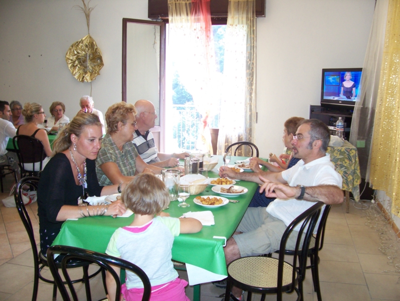  Image name: Estate209.jpg 
 width: 801 pixel 
 height: 602 pixel 
 Size: 385556 bytes 
 Click to enlarge 